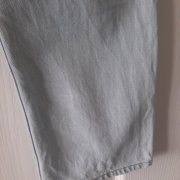 Club Monaco Relaxed Slim Crop and Strength Leg Denim Jeans - Picture 12 of 16